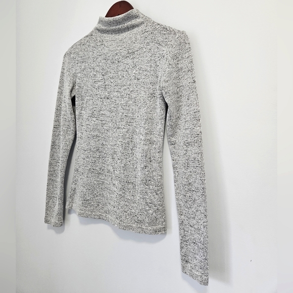 Dynamite Lightweight Mock Neck Sweater - Size US S - Picture 2 of 5